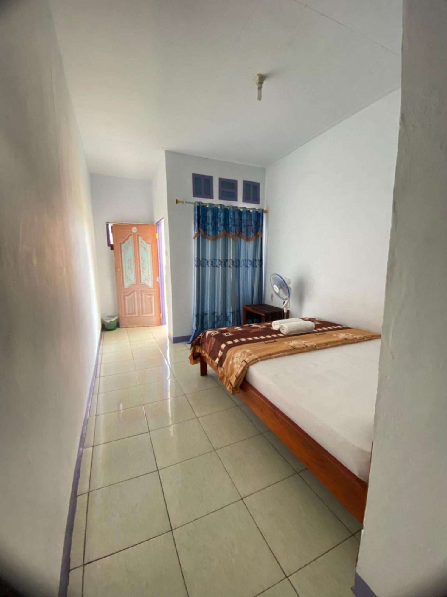 Mahoni Guest House เคลิมูตู ภายนอก รูปภาพ