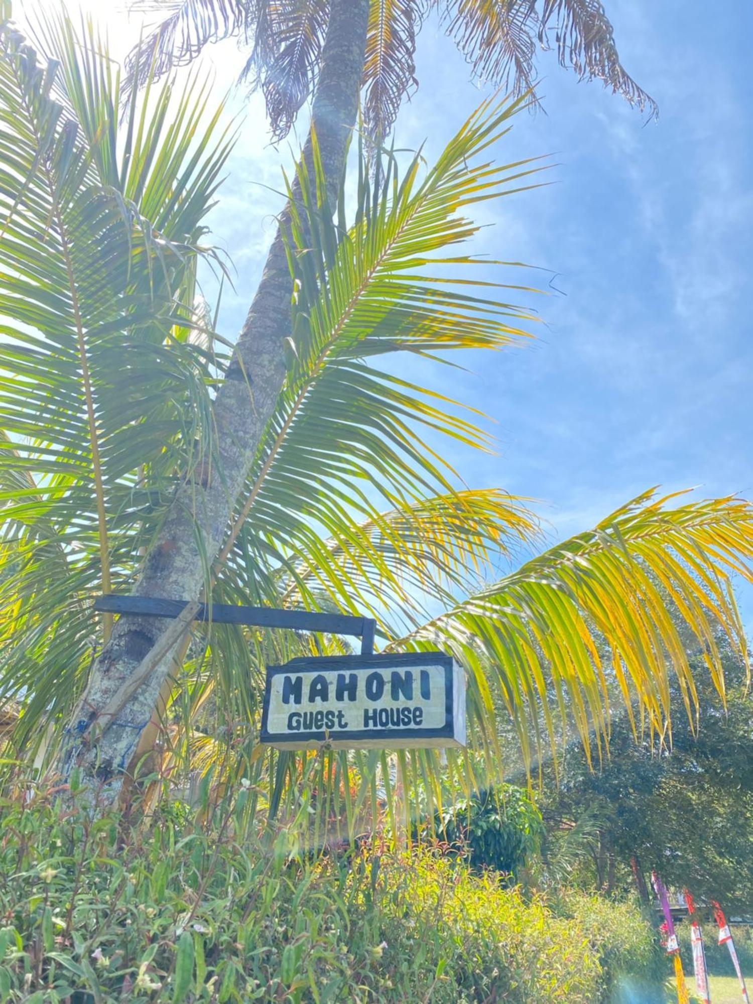 Mahoni Guest House เคลิมูตู ภายนอก รูปภาพ